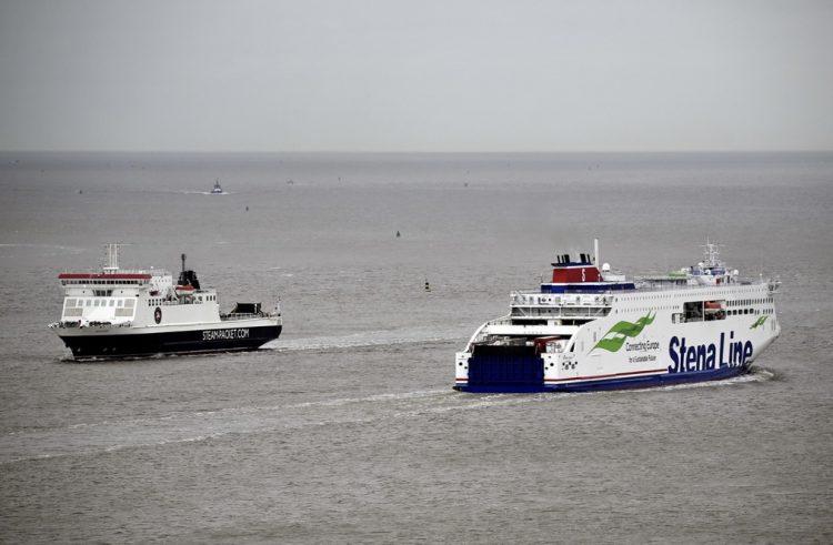 You are currently viewing Ships on the Mersey and high and low tides on Friday, July 12