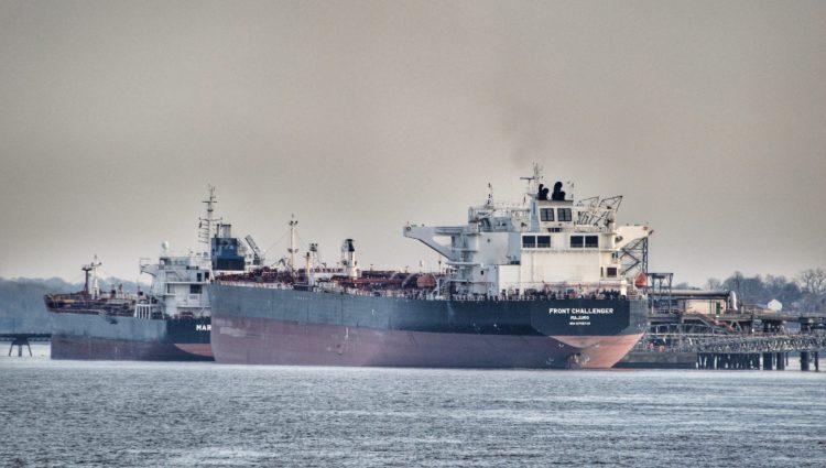 You are currently viewing Ships on the Mersey and high and low tides on Wednesday, July 31