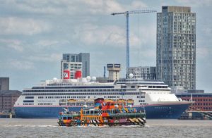 Read more about the article Ships on the Mersey and high and low tides on Thursday, August 1