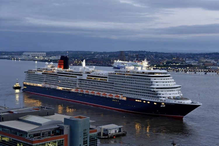 You are currently viewing Ships on the Mersey and high and low tides on Tuesday, August 27