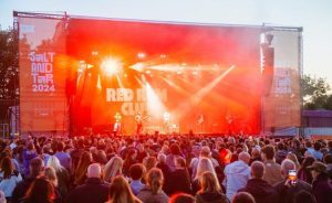 Read more about the article Manufacturing boss hails ‘incredible’ music festival 