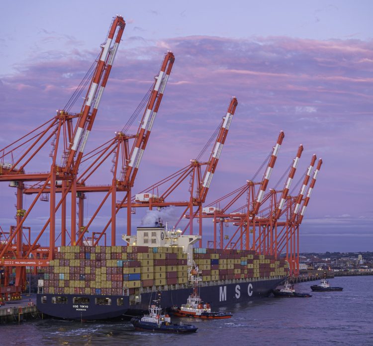 You are currently viewing First MSC China route vessel docks in Liverpool