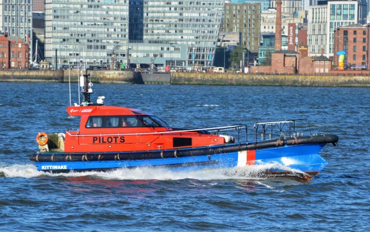 You are currently viewing Ships on the Mersey and high and low tides on Monday, August 5