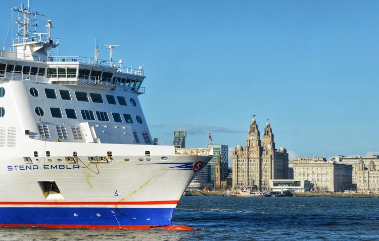 You are currently viewing Ships on the Mersey and high and low tides on Monday, August 12