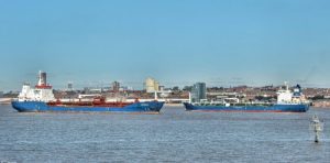 Read more about the article Ships on the Mersey and high and low tides on Thursday, August 8