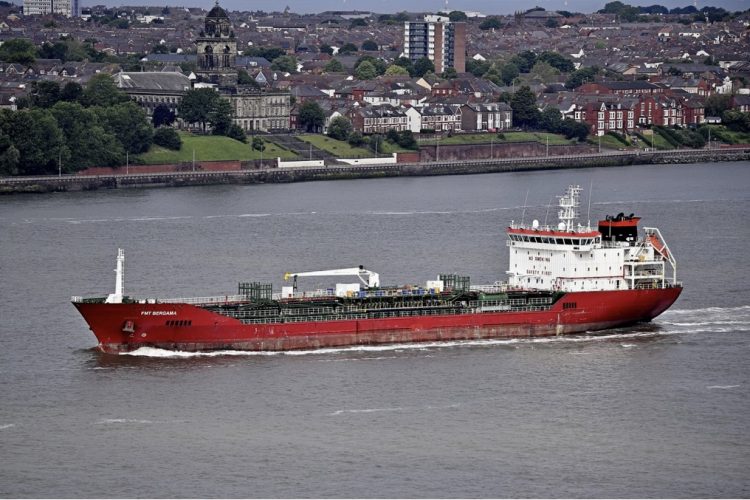 You are currently viewing Ships on the Mersey and high and low tides on Friday, September 20