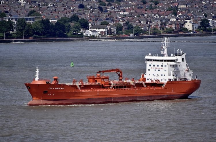 You are currently viewing Ships on the Mersey and high and low tides on Monday, September 30