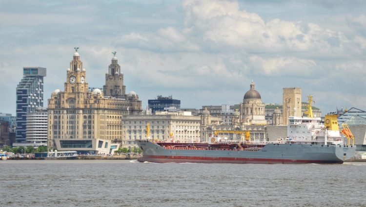 You are currently viewing Ships on the Mersey and high and low tides on Tuesday, September 24