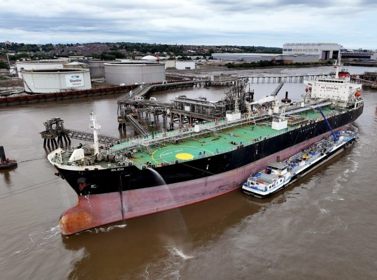 You are currently viewing Ships on the Mersey and high and low tides on Friday, October 11