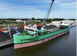 Read more about the article Ships on the Mersey and high and low tides on Thursday, October 17