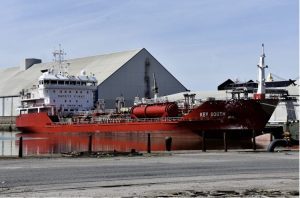 Read more about the article Ships on the Mersey and high and low tides on Monday, October 28