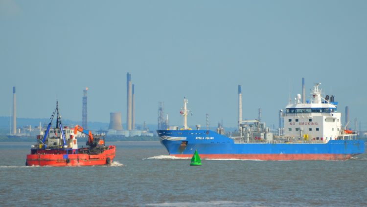 You are currently viewing Ships on the Mersey and high and low tides on Wednesday, October 9