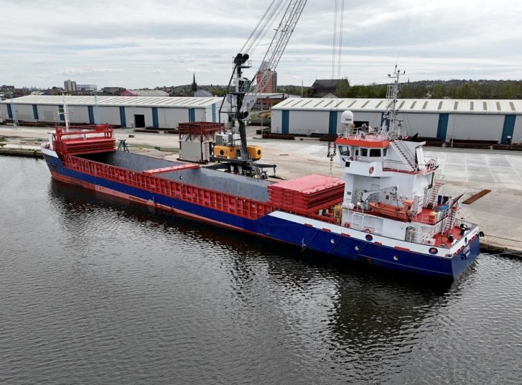 Read more about the article Ships on the Mersey and high and low tides on Friday, November 8