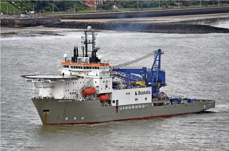 You are currently viewing Ships on the Mersey and high and low tides on Friday, December 27