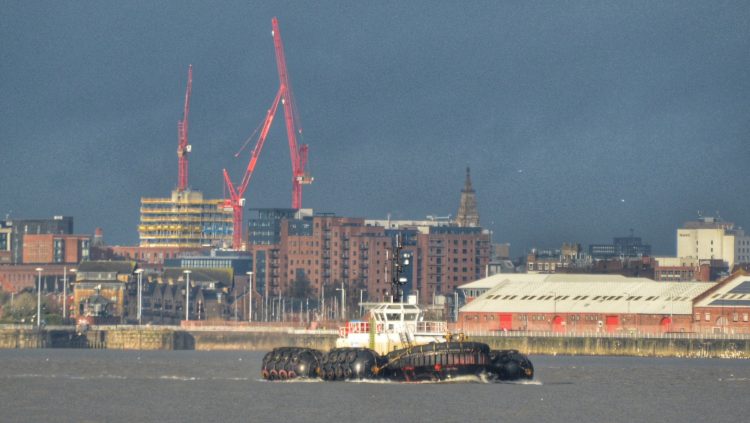 You are currently viewing Ships on the Mersey and high and low tides on Tuesday, December 24