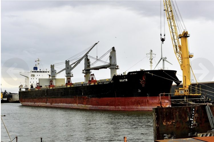 You are currently viewing Ships on the Mersey and high and low tides on Sunday, January 19