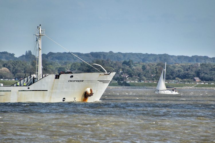 You are currently viewing Ships on the Mersey and high and low tides on Tuesday, January 21