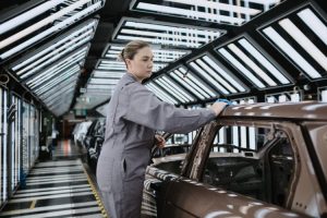 Read more about the article Jaguar Land Rover responds to 25% US tariffs