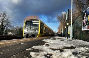Read more about the article Merseyrail faces risks of further winter shutdowns