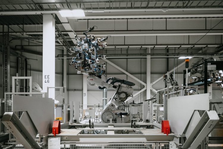 You are currently viewing ‘Second life’ for robots at Jaguar Land Rover 