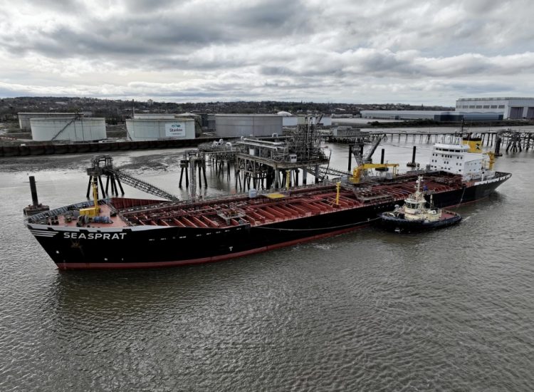Read more about the article Ships on the Mersey and high and low tides on Friday, May 9