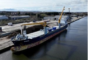 Read more about the article Ships on the Mersey and high and low tides on Monday, May 5