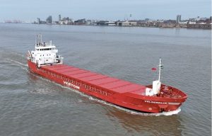 Read more about the article Ships on the Mersey and high and low tides on Friday, May 16