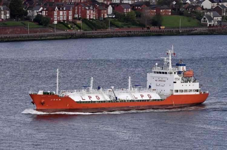 Read more about the article Ships on the Mersey and high and low tides on Monday, May 26